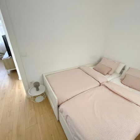 Acojedor Piso Cerca Del Metro Appartement Cornellà de Llobregat Buitenkant foto