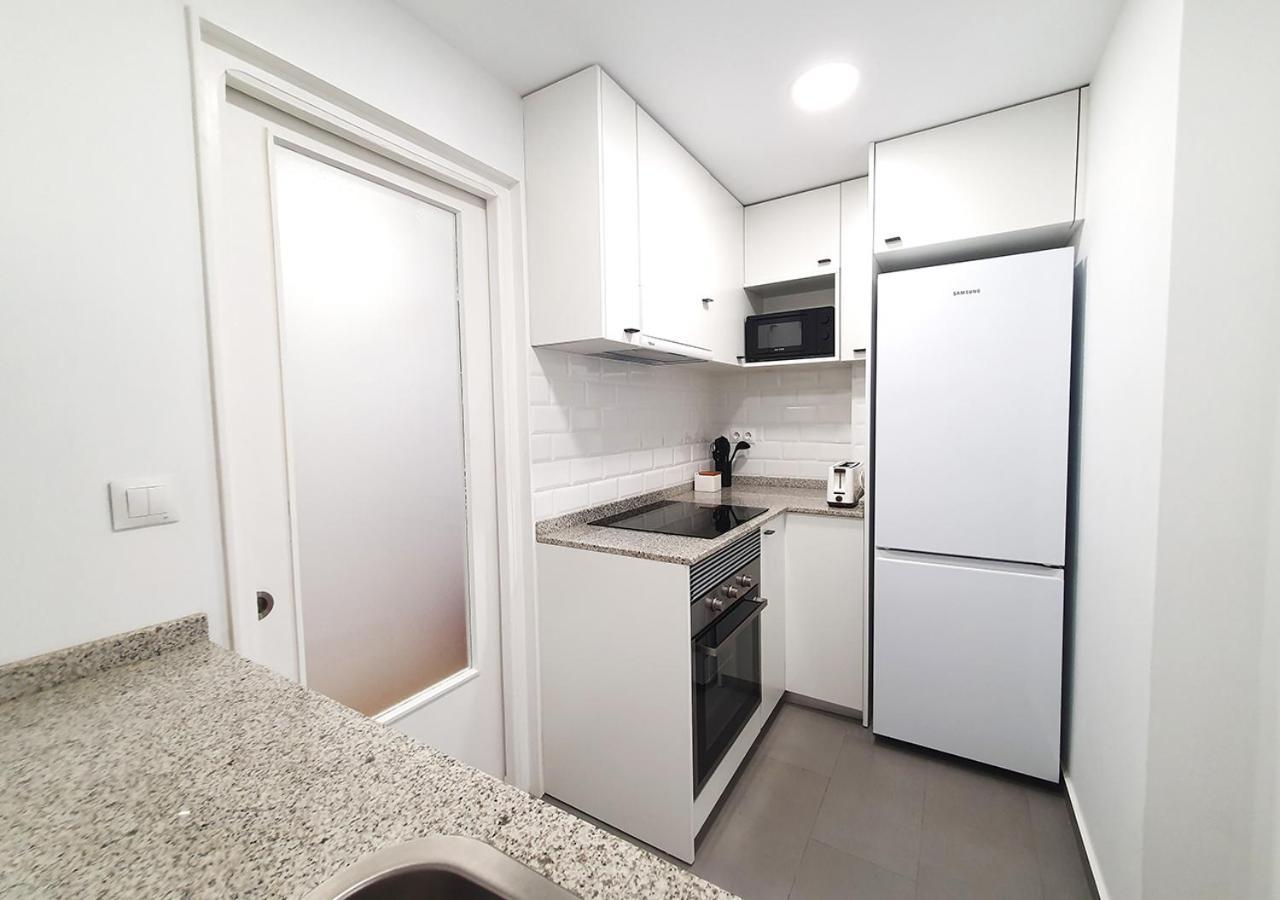 Acojedor Piso Cerca Del Metro Appartement Cornellà de Llobregat Buitenkant foto