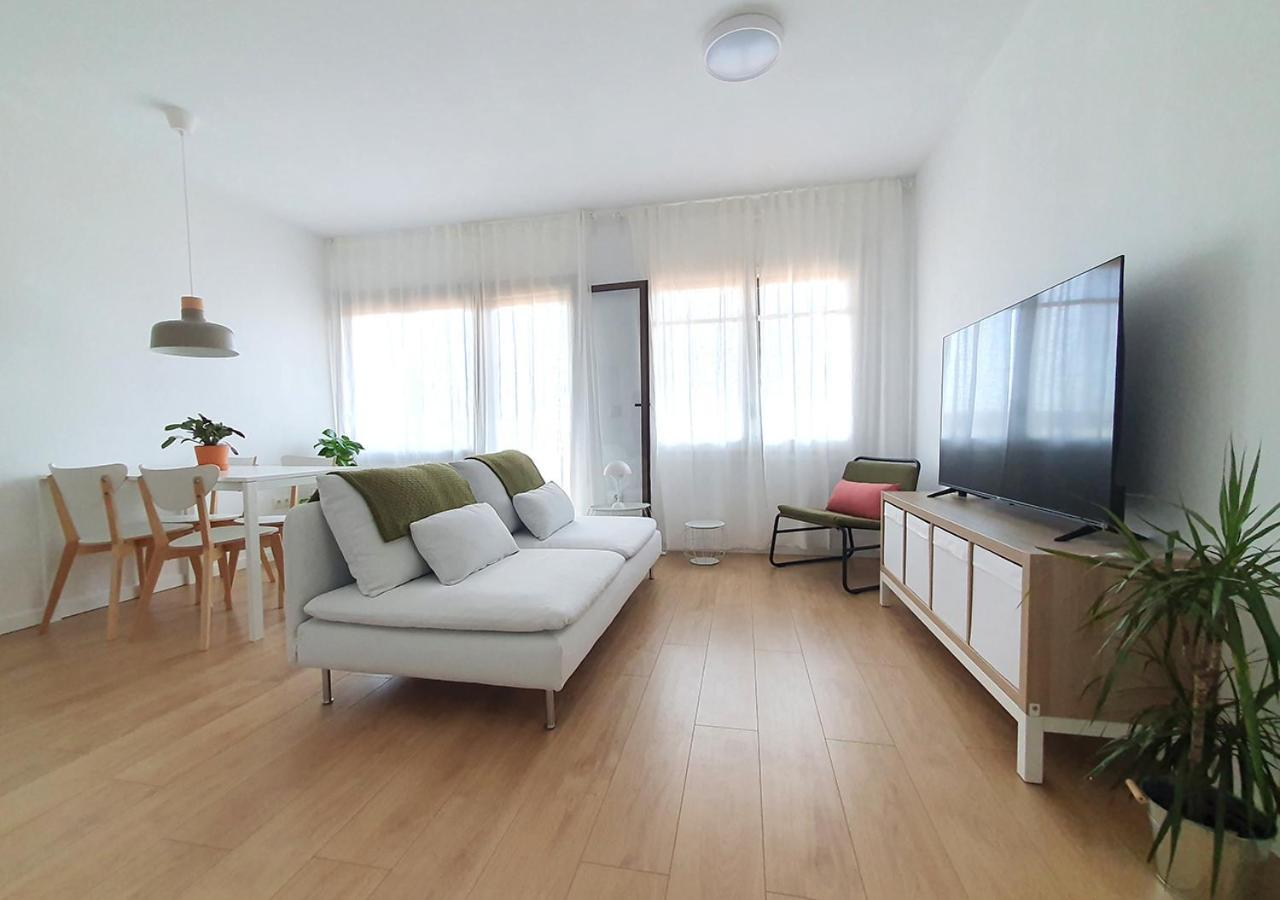 Acojedor Piso Cerca Del Metro Appartement Cornellà de Llobregat Buitenkant foto